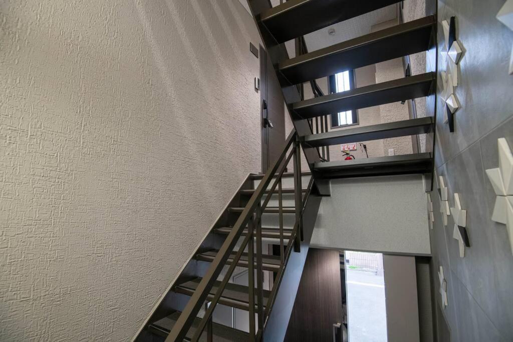 アパート 浅草禅心居301室 浅草駅徒歩15分 2024年4月ニューオープン 43平米丸貸し切り ダブルベット2台と畳敷き布団2組 家庭式用品設備完備 東京都